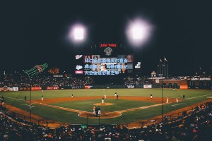 拜仁新总监埃贝尔直面转会焦点，与格伊经纪人会面是必要之举