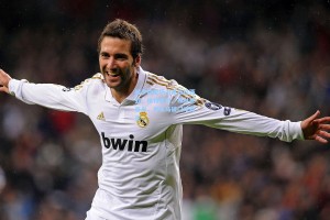 赫罗纳主场力克瓦伦西亚，维特塞尔、布林德首发，丹朱马破门难救主