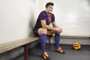 传奇谢幕，足球巨星李明退役仪式感动万千球迷