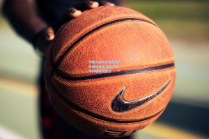 中国冰壶队世锦赛创历史最佳战绩 新生代选手闪耀国际舞台